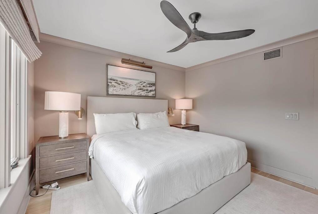New Listing! Seagrove Villa 3A - Luxurious Ocean View! Isle of Palms Exterior foto